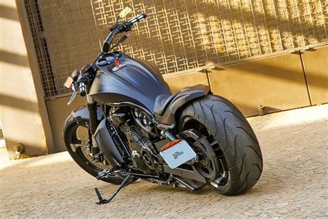 Harley Davidson V Rod Muscle customizada Moto Adventure