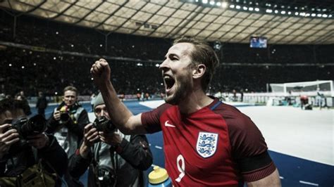 Harry Kane:  Fue una gran noche para el fútbol inglés ...