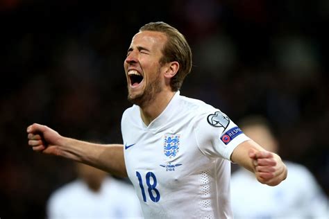 Harry Kane hype hits new level before Italy game ...