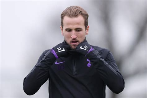 Harry Kane injury update: Tottenham star hands Mauricio ...