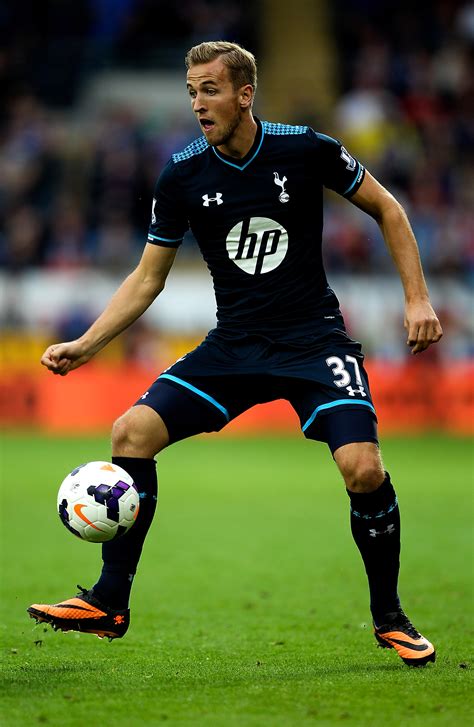 Harry Kane of Tottenham Hotspur | Soccer | Pinterest ...