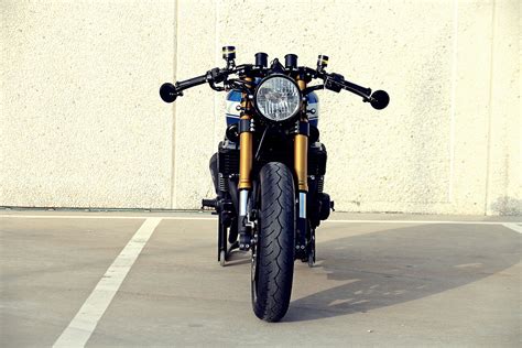 Hell Kustom : Yamaha XJR1300 By Roa Motorcycles