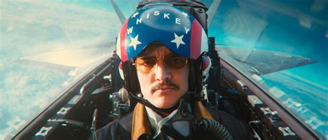 Here s Your Wonder Woman 1984 First Look at Pedro Pascal ...