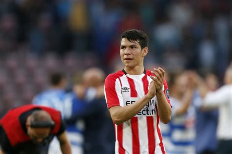 Hirving Lozano se estrena como goleador del PSV   Univision