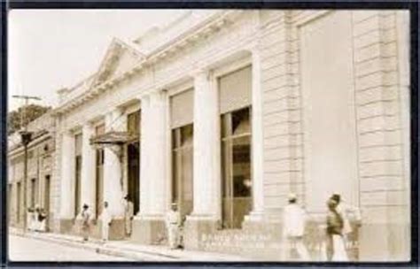 HISTORIA DE LOS BANCOS DE EL SALVADOR timeline | Timetoast ...