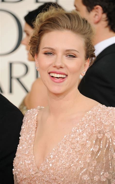 Hollywood: Scarlett Johansson Profile, Bio And Pics, Wallpapers 2011