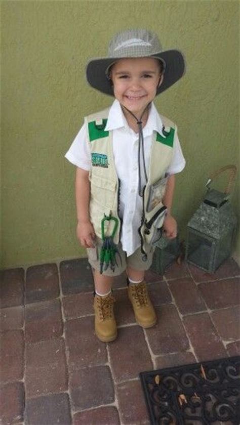 Homemade diy paleontologist costume outfit for my dinosaur lover ...