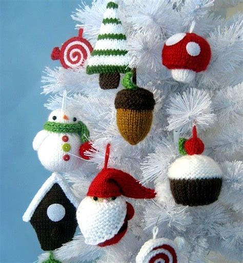 Homemade knitted Christmas decorations ~ Home Decorating Ideas