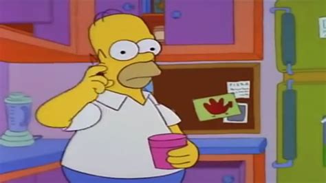 Homer le pide una cuchara a Marge | NEOX TV