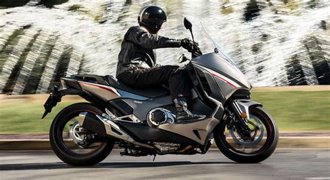 Honda Integra o NC750X: quando la moto automatica è chic e ...