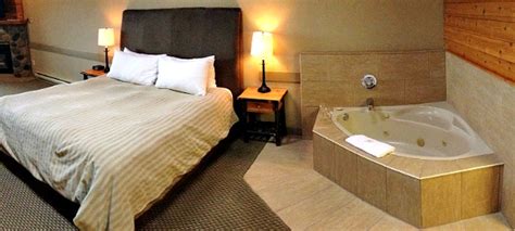 Hotel Rooms with Jacuzzi Suites & Hot Tubs   Excellent ...