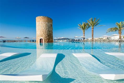 Hotel Torre del Mar   Ibiza  España Playa d en Bossa ...