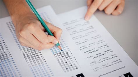 How are the SAT test sections laid out? | C2 Education