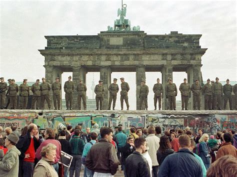 How The Fall Of The Berlin Wall 25 Years Ago Caused The ...