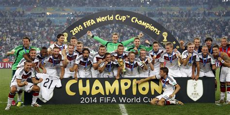 How The German National Team Solved Its Social Problem
