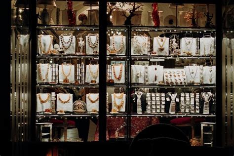 How To Choose An Online Jewelry Store That You Can Trust | Fashion Week ...