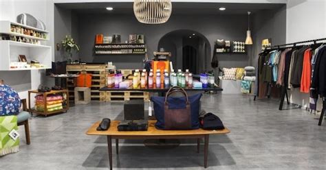 How To Create Retail Store Interiors That Get People To ...