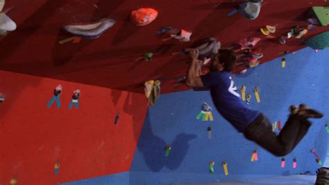 How to Do a Dyno in Indoor Climbing | Rock Climbing   YouTube