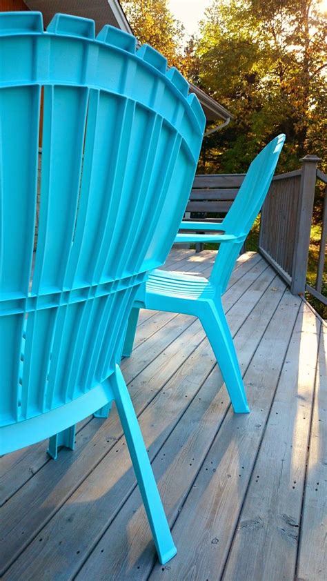 How to Spray Paint Plastic Lawn Chairs | Painting plastic ...