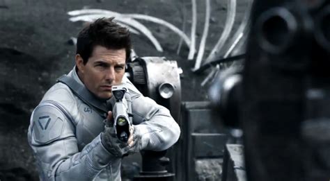 How Tom Cruise Cast Himself in an Unlikely Role With NASA ...