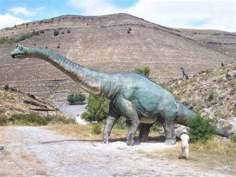Huellas de dinosaurios en Enciso | La Rioja ~ TRAVELFAMILYBOX