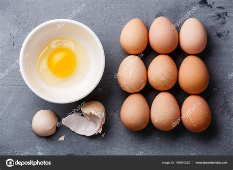 Huevos Gallina Guinea Fondo Hormigón — Foto de stock  lisovskaya ...