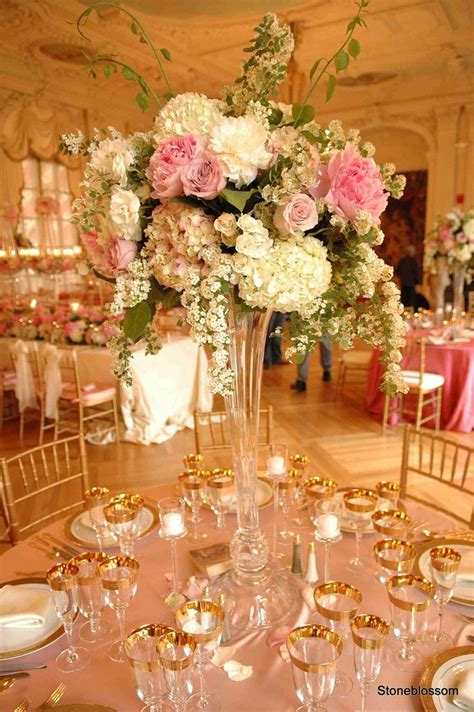 I want the flowers and how classy table looks | Wedding ...