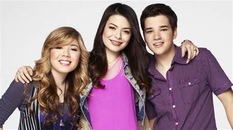 iCarly Actor Confirms Freddie Benson Fan Theory about Bee ...