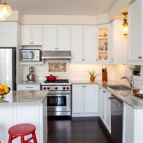 Ideas low cost para decorar tu cocina y aprovechar el espacio