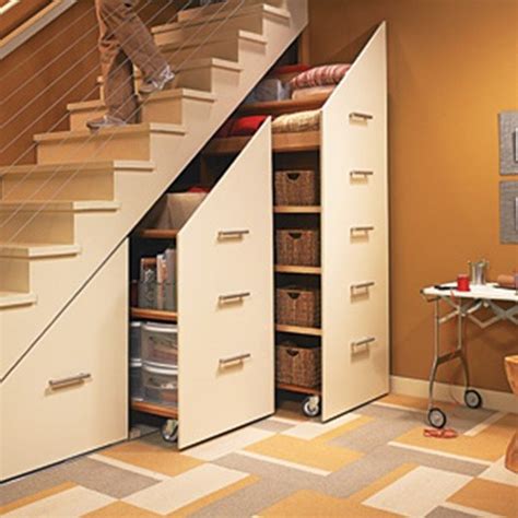 Ideas para aprovechar el espacio bajo la escalera ...