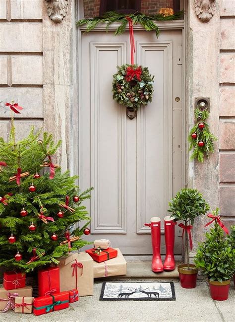 Ideas para decorar la entrada de casa para Navidad