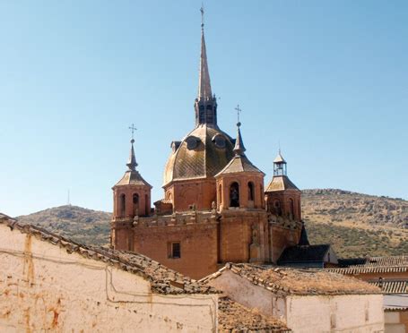 Iglesia de San Carlos del Valle. El “Vaticano de La Mancha ...