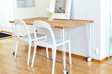 Ikea hack: Mesa de cocina con un tablero de roble de ...