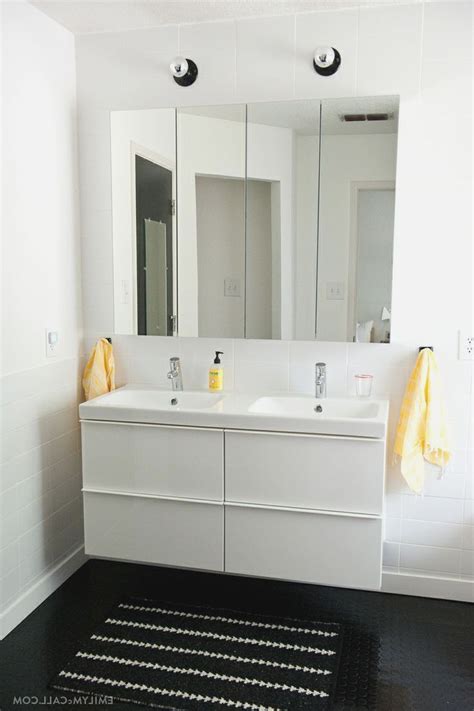Ikea High Gloss White Master Bathroom With IKEA GODMORGON ...