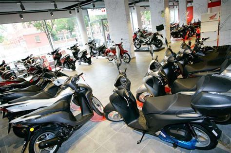 Ikono Motorbike Honda inaugura nueva tienda en Madrid