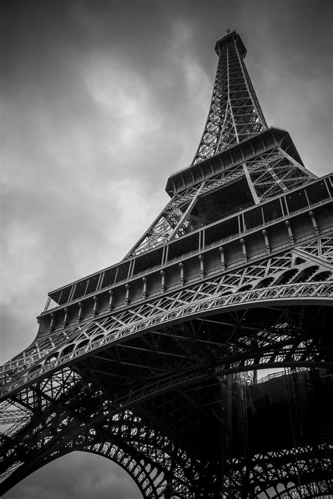 Imagen gratis de la Torre Eiffel en blanco y negro