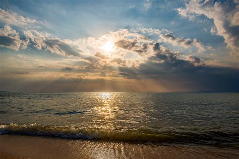 Imagen gratis: luz solar, sol, nube, Pacífico, agua, playa ...