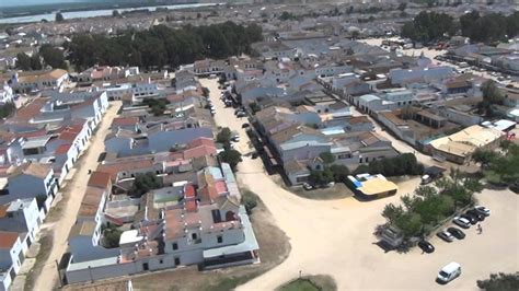 Imágenes aéreas de la Guardia Civil de la Aldea del Rocío ...