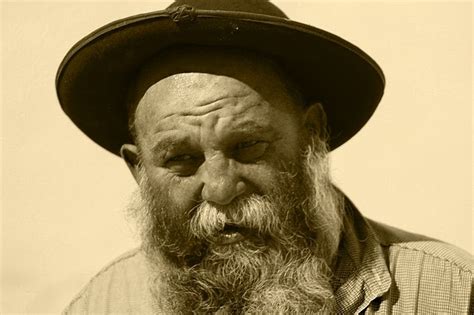 Imagenes Sin Copyright: Hombre mayor con barba: fotografía ...