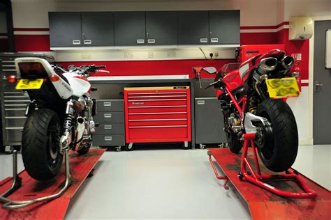 Images For > Motorcycle Workshop | shop ideas | Motorcycle ...