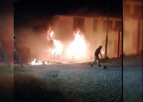 Incendian la Alcaldía de Cajibío en medio de protestas