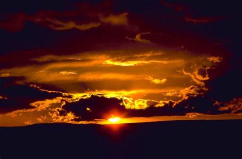 Incredible Sunsets  33 pics    Izismile.com