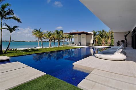 Indian Creek Island Mansion – Miami Beach, FL, USA    Modern Luxury ...