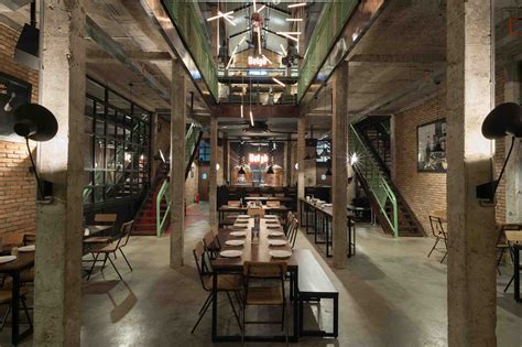 Industrial Brewery Pub In Saigon / T3 ARCHITECTS | ArchDaily