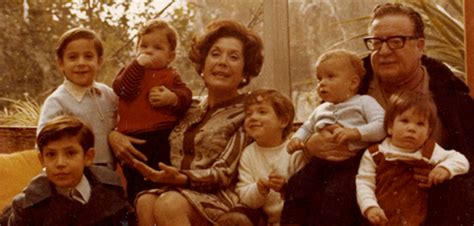 Inéditas imágenes de la familia Allende se verán en el ...