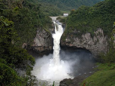 INFORMACIÓN AMAZONIA   ... Ecuador ama la vida
