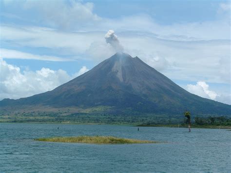 Información sobre Costa Rica: El Parque Nacional volcán Arenal