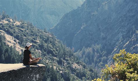 Iniciación a la meditación: los 5 mantras para empezar a ...