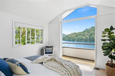 Inside the Berowra Waters home Cate Blanchett is selling ...