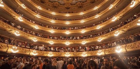 Insólito: el teatro más importante de Barcelona reabre con un concierto ...